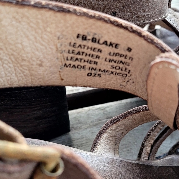 Freebird FB Blake Buckled Heeled Shoes - Picture 5 of 10